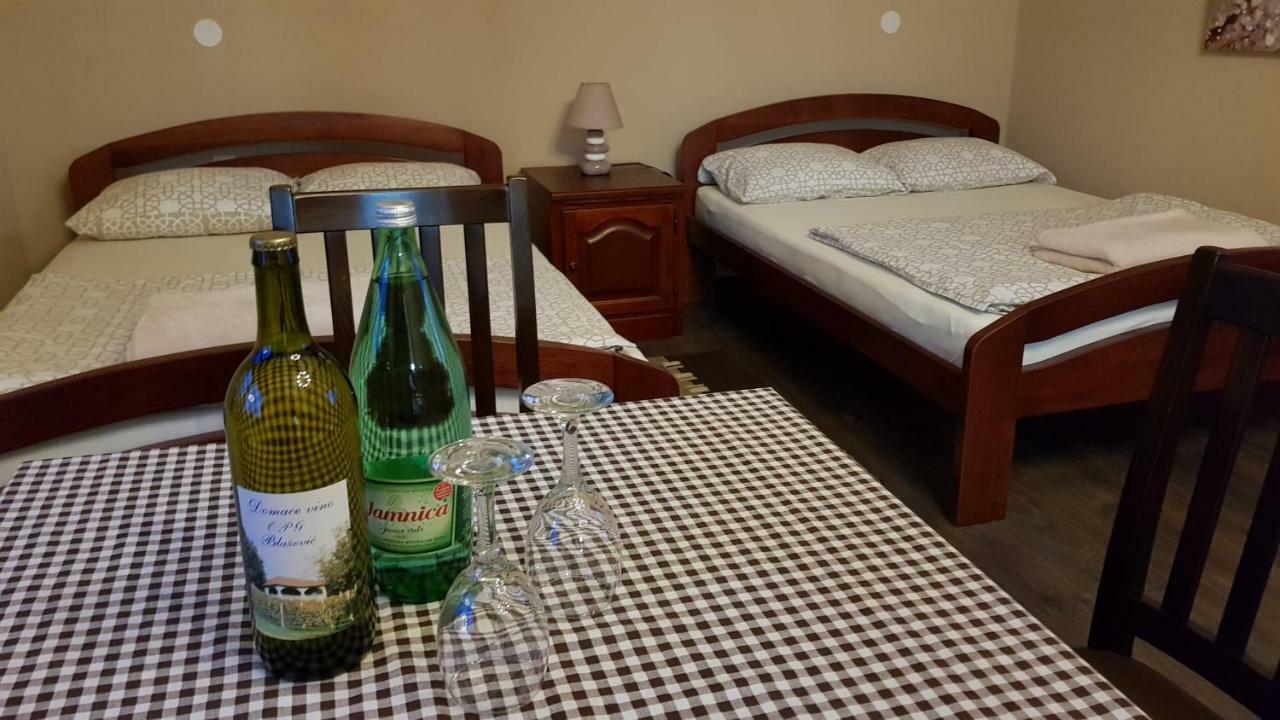 Guest House Blazevic Gornja Gracenica Eksteriør bilde